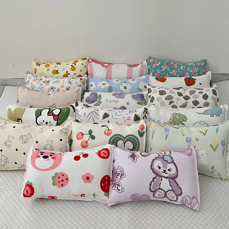 Gối cho bé đi học cotton đũi mềm mịn thoáng khí, vỏ gối hình dễ thương cho bé , kích thước 30x40cm