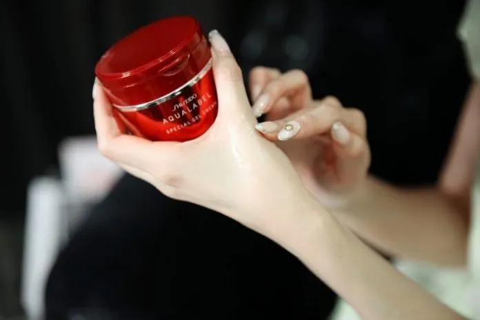 Công dụng 5 trong 1 của Shiseido Aqualabel Special Gel Cream
