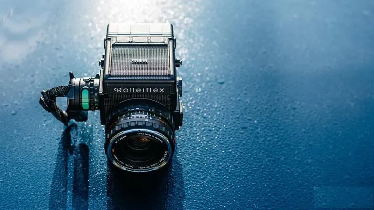 Máy ảnh film là gì? Top 4 máy ảnh film giá rẻ cho người mới