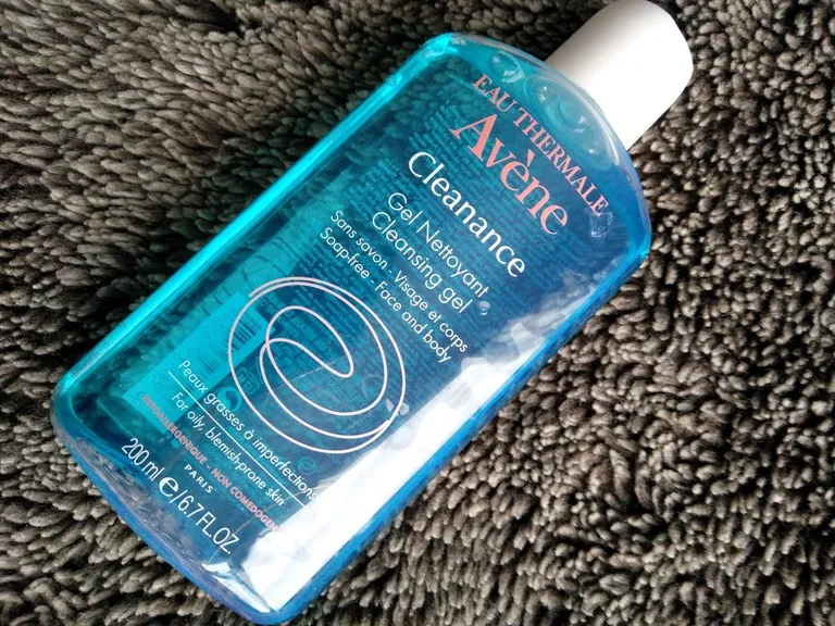 Kết cấu gel và khả năng tạo bọt dịu nhẹ