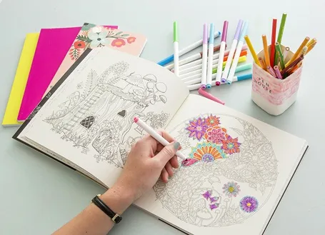 [Review] TOP 5 sách tô màu cho người lớn: Liệu pháp "chữa lành" & giảm stress