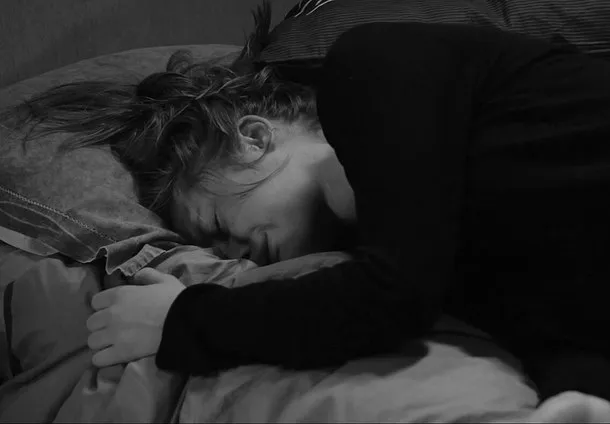 Hình ảnh buồn rơi nước mắt