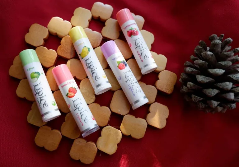 Thiết kế của son dưỡng môi LipIce Lip Balm SPF15