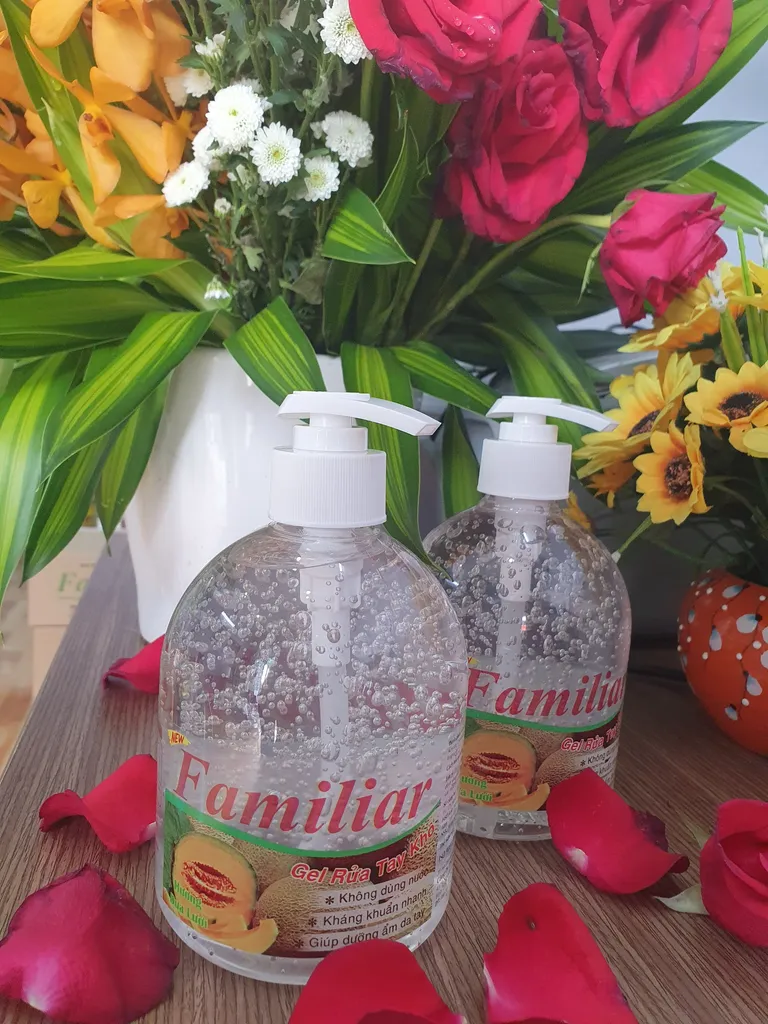 Gel rửa tay khô Familiar hương dưa lưới 500ml - dạng gel trong suốt, tiện lợi