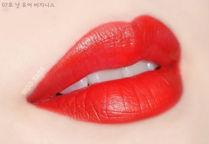 Son It’s Skin màu 07 Not Your Business – cam đỏ tươi trẻ