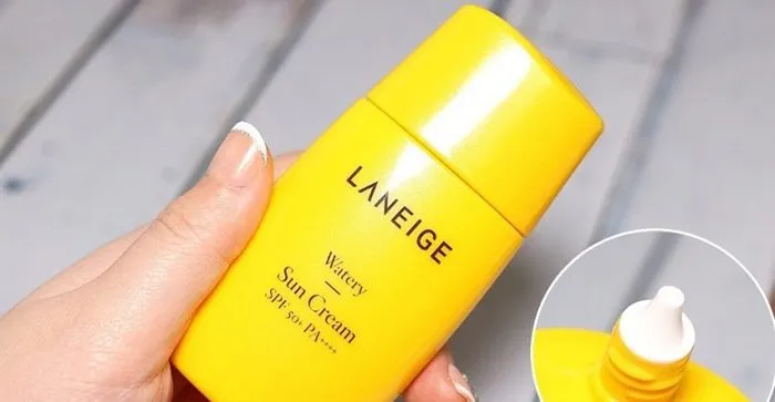 Review kem chống nắng Laneige Light Sun Fluid: 'cứu tinh' cho da khô