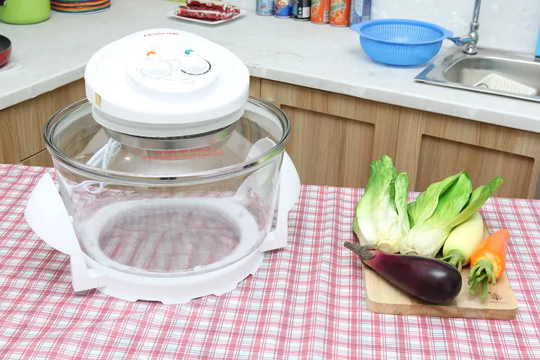 Lò nướng thủy tinh Pensonic PRO-912 với thiết kế trong suốt độc đáo