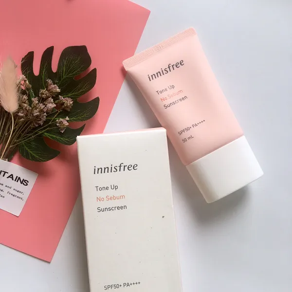 Review kem chống nắng Innisfree No Sebum: lựa chọn cho da dầu mụn?