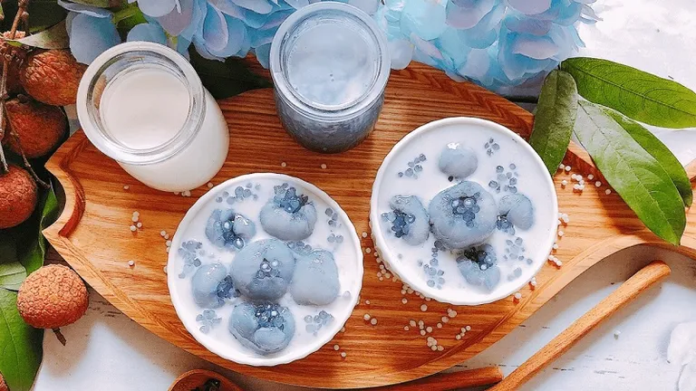 Cách giảm cân bằng sữa chua hoa đậu biếc và vải