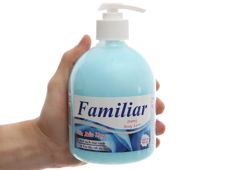 Sữa rửa tay Familiar Sexy Love 500ml - hương hoa sang trọng quyến rũ