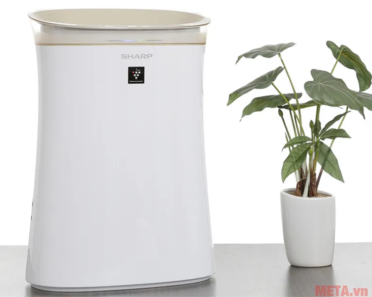 Bảng điều khiển và đèn báo ô nhiễm trên máy lọc không khí Sharp