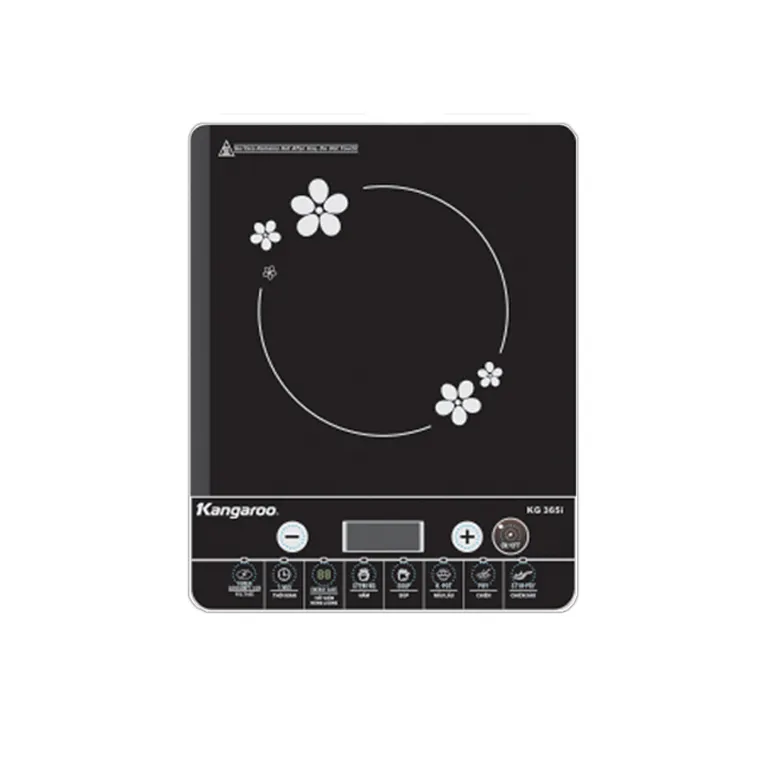 Thiết kế bếp đen bóng đơn giản nhưng hài hòa