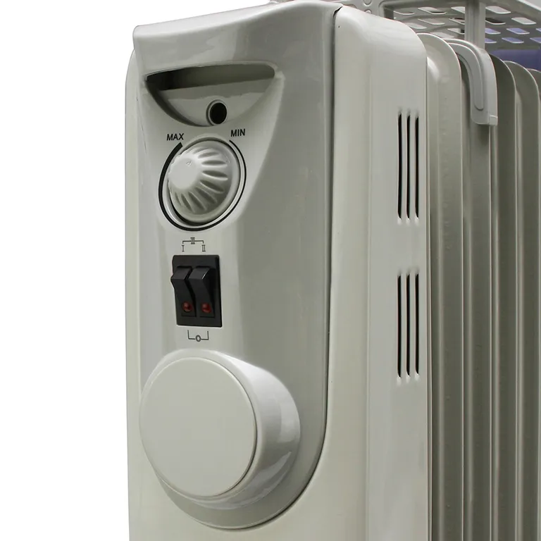 Máy sưởi dầu Tiross TS924 - lựa chọn cơ bản, bền bỉ