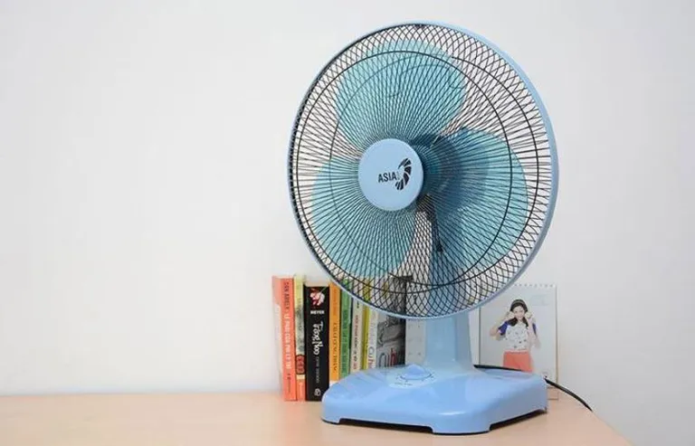 Quạt máy nhỏ gọn