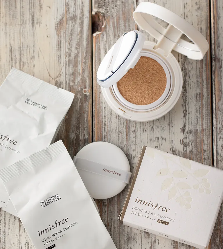 Thiết kế nhỏ gọn, tiện lợi của Innisfree Long Wear Cushion