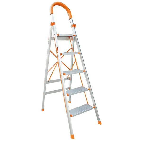 Thang ghế mặt bậc rộng, tay vịn cao, gấp gọn