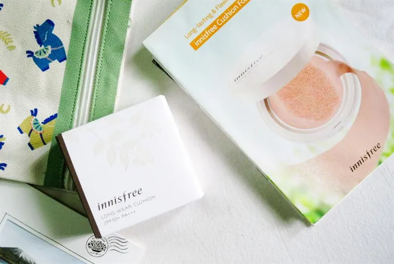 Review phấn nước Innisfree Long Wear Cushion: 'cứu tinh' cho da dầu